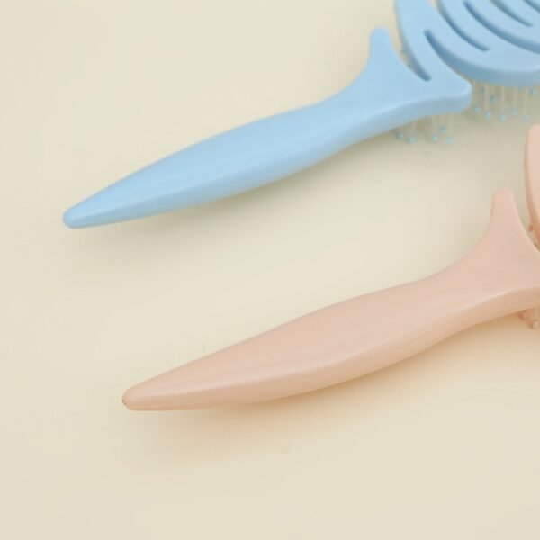 Flexible Curved Vent Hair Brush Detangler with Pointed Tail Handle comb